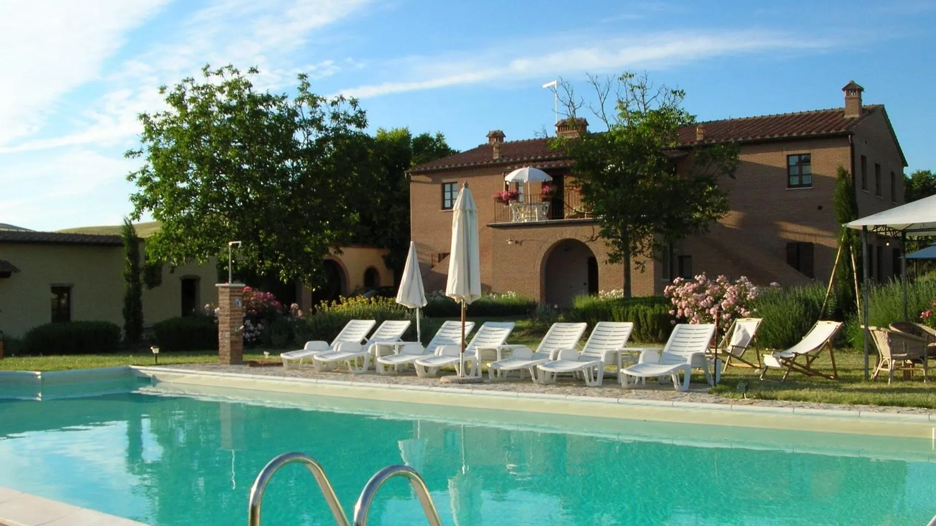 منزل ريفي أسكيانو Agriturismo Il Poderino إيطاليا